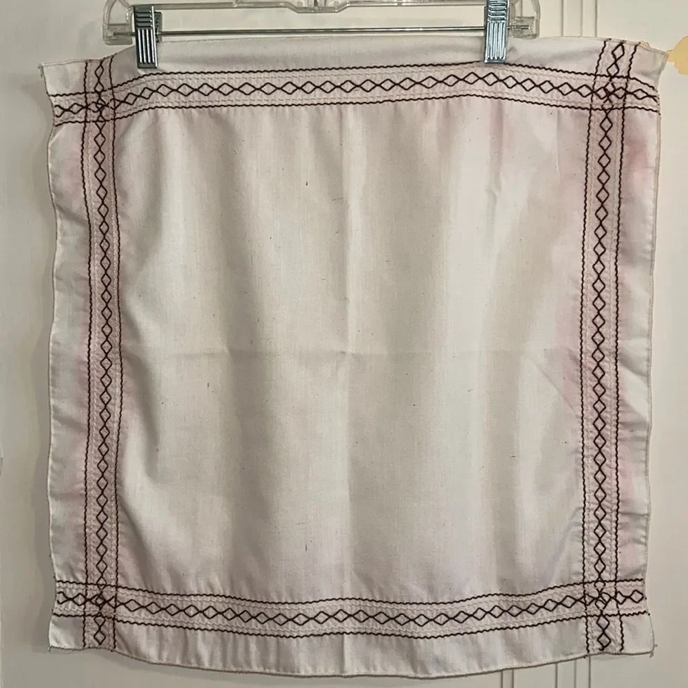 Vintage 70s‎ western style cream cotton/polyester scarf with embroidered edges